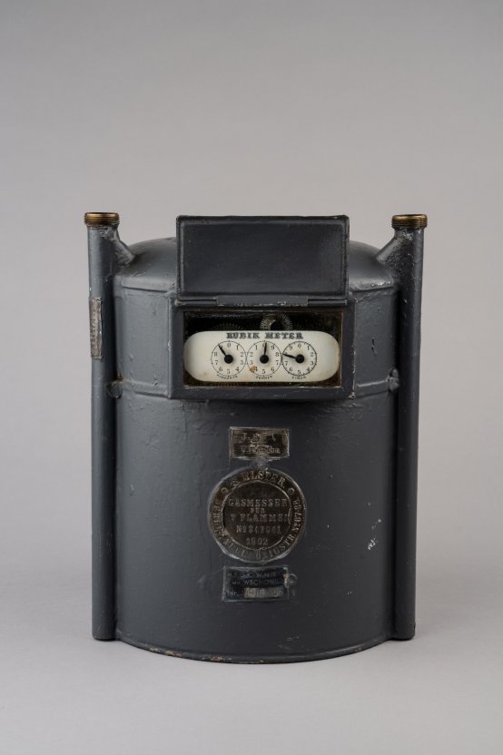 Cylindrical gas meter