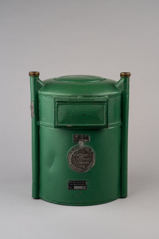 Cylindrical gas meter