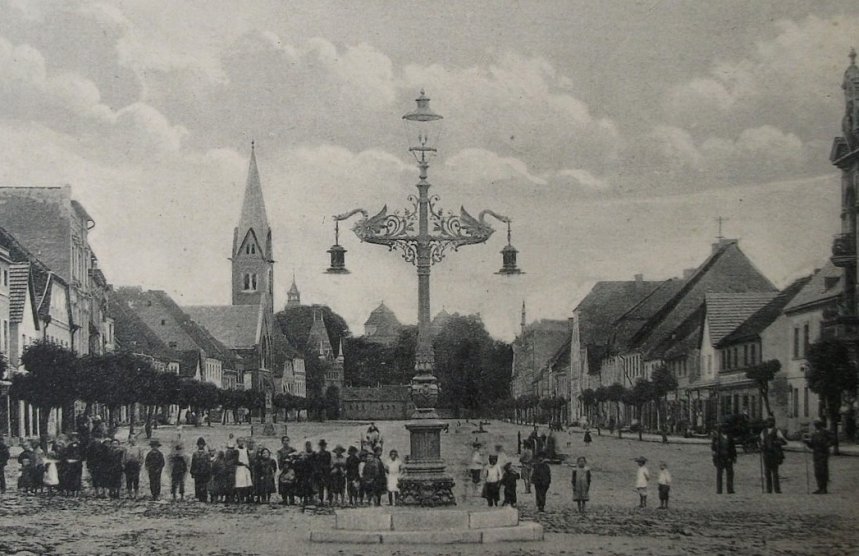 Gas lamp in Niemodlin